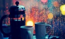 用美妙的语言和诗意来表达感情的一系列诗句