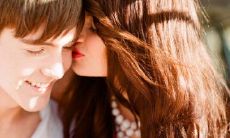 一些能引发伤感情绪的说说心情短语