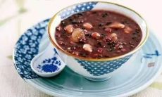 最新、最全、最热门的2022年腊八节快乐祝福语句大合辑，让你更有创意、更有温度地送上最真挚的腊八节祝福！