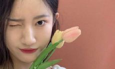 爱情中表现出极强占有欲的语句，展现出情感复杂的一面