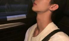 通过短信向男友发送问候，询问他的近况：你好吗？