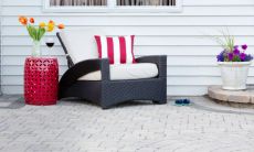 保险行业在母亲节特别关爱老客户：发短信问候以表达感恩之情