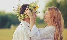 别鸟他，他可能很弱爆的哦！