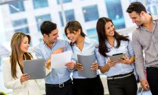 公司座右铭巍然威武，又有脍炙人口的6字押韵，展示企业的信心与实力