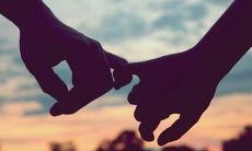 通过分享信任的语句来建立更紧密的人际关系和增强情感的连接性