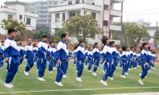 展现绝对霸气的口号，让你无愧于众人之上！