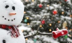 而又深情：在飘雪纷扬中抒发内心，留下唯美动人的发朋友圈的话语