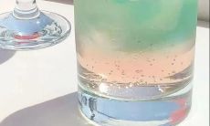 一场深入思考、精心打磨的、让人感受到极致清新的句子