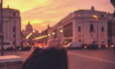 哭泣唯美句子分享：触动心灵的、令人心碎的表达方式