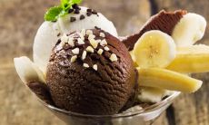 享受冰激凌美味的美妙语句 为享受美食而欢愉的冰激凌句子 用冰激凌来庆祝生命的幸福语录 冰激凌所带来的快乐和欣喜的语言表达 冰激凌陪伴我们度过愉快时光的心情短语