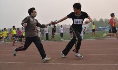 在手术室运动会上挥舞胜利的旗帜：最霸气的口号！