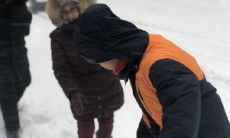 以感恩为主题的一系列启示性句子，以提醒我们珍惜身边拥有的一切，敬畏生命的美好，从而更加充实和快乐地生活