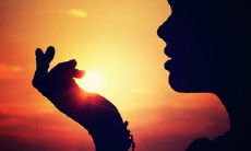 展现个性与品味的独特优雅签名——独立、坚强、霸气而不失优雅的选择