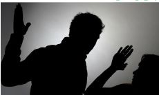 揭露家庭暴力的个人经历在朋友圈上被分享：一段勇敢而真实的文字述说了被虐待和缺乏支持的遭遇