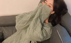 不张扬的女生低调发布自拍照片的简短句子