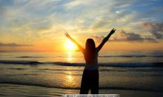 一些涉及到喜悦和开心的句子，让您感到欣喜若狂！