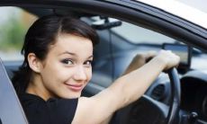 我的科三考试顺利通过，我感到非常开心和兴奋！