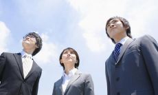 喊得响，实际上却薄弱：揭示公司为追求业绩而牺牲口号真正含义的阴谋