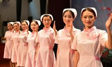 祝福医护人员的护士节礼物，让我们感恩他们不断努力的奉献和贡献!