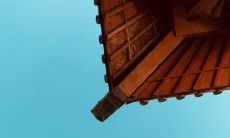 让人感受到深情与内省：沉浸在阴天中的优美文句