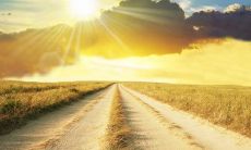 完整的销售早上问候短信客户群发指南：提供各种种类的问候短信范本，让您轻松与客户建立联系并提高销售成功率