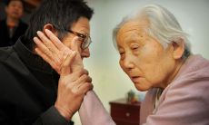 一些流传至今关于母爱的感人句子，让你感受到最真挚的亲情之情