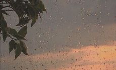 放弃一个人的思维、情感和身体纠葛会带来疲惫，让人感觉精疲力尽和窒息的经历