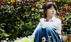 一个勇敢、独立而自信的个体分享自身经历与态度：探讨人单身的美好与自由，放眼潇洒的未来