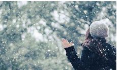 经典下雪语录集锦，感受冬日白雪之美！