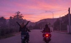 带有失望与淡漠情感的爱情句子图片，透露出眷恋与疏离并存的复杂情绪