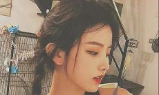 在深夜思念女友时，激动人心的句子集锦