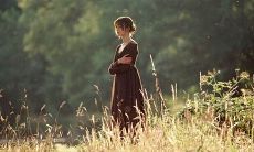 以正能量句子探索自信与骄傲之间微妙的界限