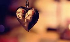 面对情感无法自拔的无奈表达方式及句子