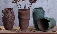 深入探讨亲情：在我们漫长的人生旅程中，你如何看待家庭的重要性，亲情的价值和意义？