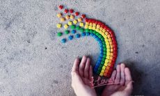 如何用美妙、启迪人心、摩登的语言编写一个有吸引力的、包含美的名言和引人警醒的句子的标题？