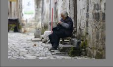 一份温馨的祝福：表达对老人深情的感激与仰慕，让他们感受生命的美好和关爱的温暖！