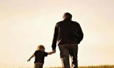 持续不断地用句子默默守护一个人的心灵