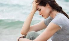 绝望得对自己的生命产生怀疑和失望的令人沉重的句子