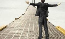 汲取动力的励志句子：踏实追求自己的目标，无论多么艰辛都不放弃，成功的喜悦将是最美的风景！