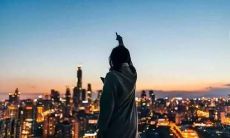 奋进的句子：探索未知之谜，勇攀人生高峰——探索激励人心的句子