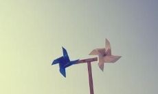 用情深处写时光逝去的感伤 - 关于光阴流转的感性表达