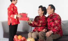 来一些温暖的、感人的祝福吧——为长辈庆生献上最真挚的祝福语言！