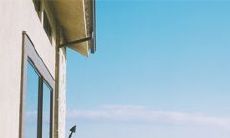 经历了巨大痛苦后，导致心灵彻底崩溃的无法完整的短语或句子