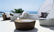 综合全球精选的经典户外家具广告语大全，包含多种设计风格和适用场景，助力您打造舒适自然的户外空间