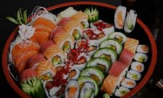 探索日本文化之旅：品尝道地美食，体验传统风味，细品日式餐厅的美好广告词