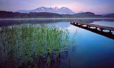 结交一个人需要依赖缘分，了解一个人则需要耐心和时间的相伴靠伴随而成