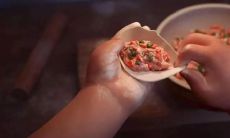 一场永不凋零的母女情：美丽动人的亲情故事