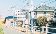 同心协力，每个人都喜笑颜开的场景