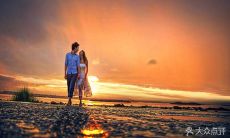 无论何时何地，我都期待着看到我所爱的人时刻洋溢着快乐的笑容