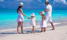 幸福和快乐的小朋友们：一个令人欣慰的场景！